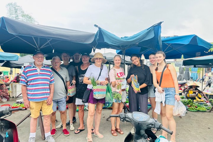 Partecipa a un corso di cucina vietnamita, visita il mercato e fai un giro in barca cesta a Hoi An, foto 21 | wizardtrip