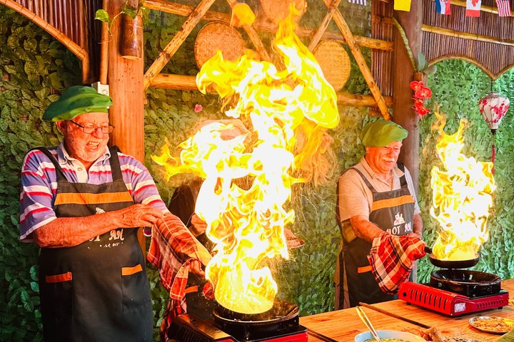 Partecipa a un corso di cucina vietnamita, visita il mercato e fai un giro in barca cesta a Hoi An, foto 32 | wizardtrip