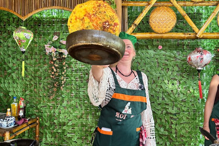 Partecipa a un corso di cucina vietnamita, visita il mercato e fai un giro in barca cesta a Hoi An, foto 42 | wizardtrip
