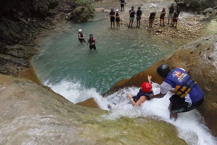 Aventure Adrénaline aux Cascades Damajagua depuis Amber Cove & Taino Bay | wizardtrip