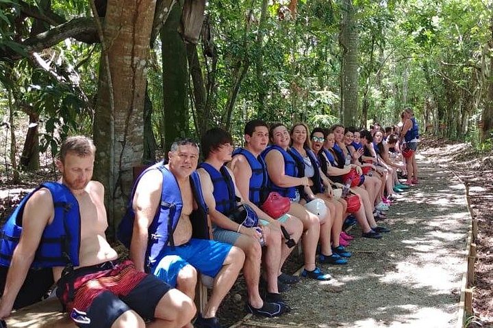 Opplev spenningen ved Damajagua-fossene med hopp, sklier og en dominikansk fest, med avgang fra Puerto Plata cruisehavner, foto 4 | wizardtrip