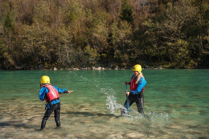 Aventure de rafting en eaux vives sur la rivière Soča émeraude à Bovec, Slovénie, photo 18 | wizardtrip