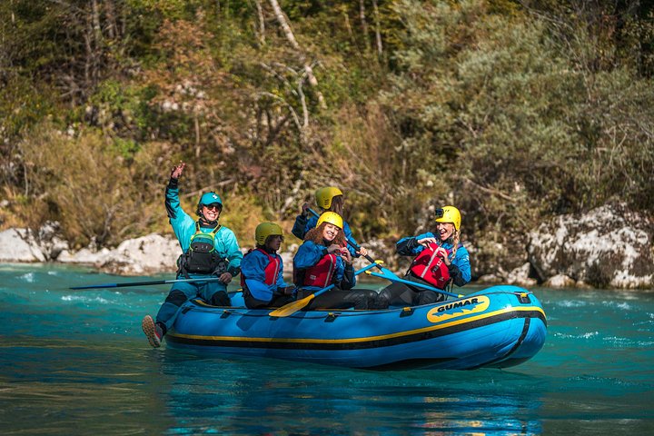 Aventure de rafting en eaux vives sur la rivière Soča émeraude à Bovec, Slovénie, photo 22 | wizardtrip