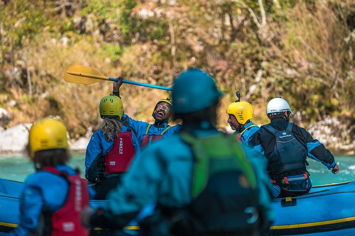 Aventure de rafting en eaux vives sur la rivière Soča émeraude à Bovec, Slovénie, photo 24 | wizardtrip