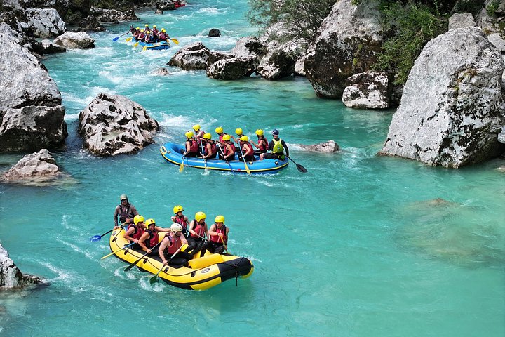 Aventure de rafting en eaux vives sur la rivière Soča émeraude à Bovec, Slovénie, photo 27 | wizardtrip