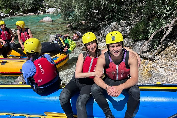 Aventure de rafting en eaux vives sur la rivière Soča émeraude à Bovec, Slovénie, photo 30 | wizardtrip