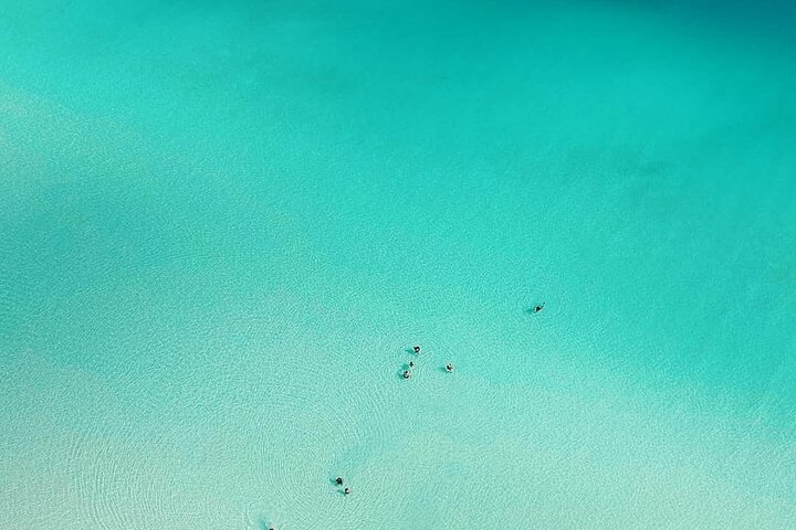 Zeilboottour op Bacalars Lagune van Zeven Kleuren, Mexico, met bezoek aan cenotes en eilanden, foto 7 | wizardtrip