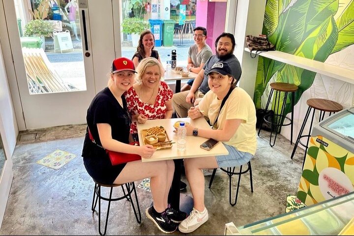 Esplora i vivaci quartieri etnici di Singapore, assaggiando street food locale e imparando cultura e storia, foto 45 | wizardtrip