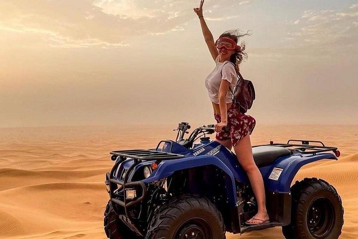 Oplev en spændende ørkensafari i Dubai med dune bashing, quad biking, kamelridt og kulturelle shows, foto 9 | wizardtrip