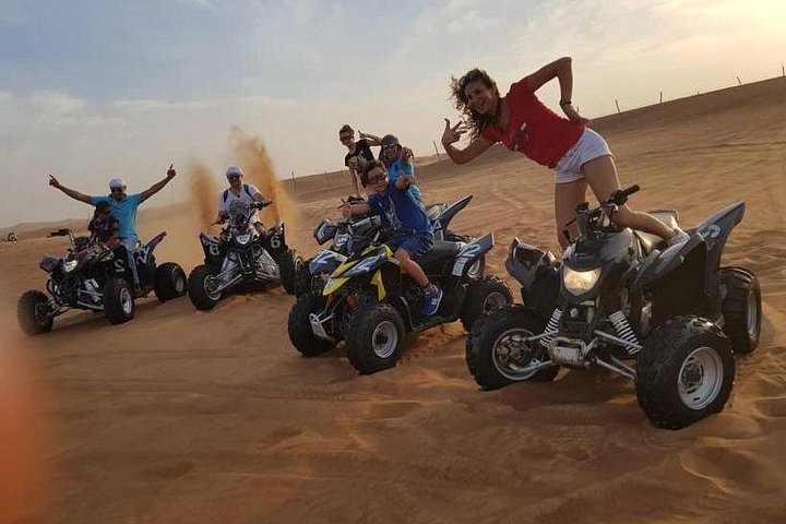 Oplev en spændende ørkensafari i Dubai med dune bashing, quad biking, kamelridt og kulturelle shows, foto 23 | wizardtrip