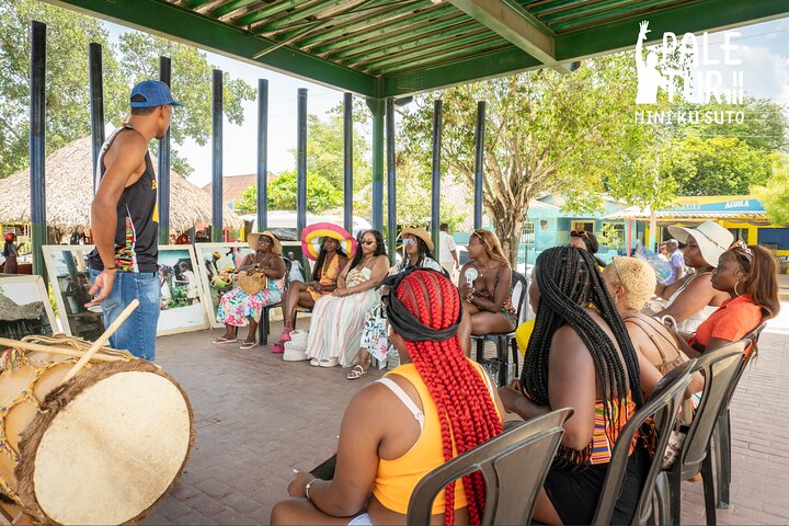 Ontdek de levendige geschiedenis en cultuur van San Basilio de Palenque, Colombia, de eerste vrije stad van Amerika, foto 9 | wizardtrip