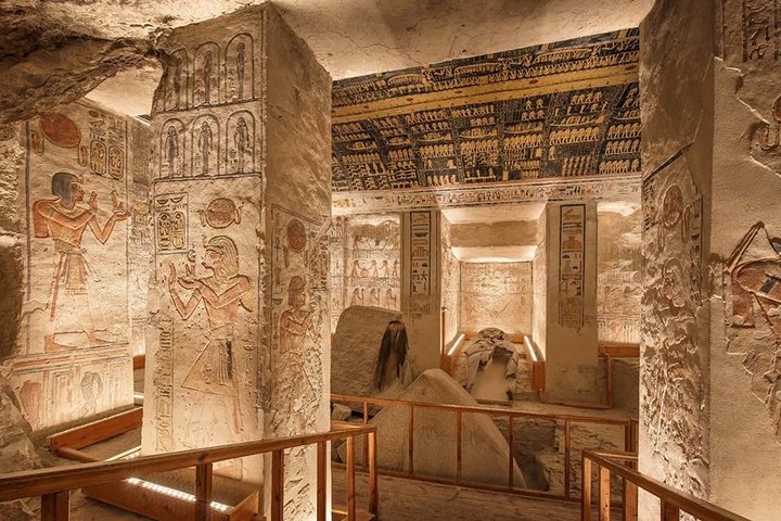Explore templos e tumbas do antigo Egito em um passeio privado de dia inteiro pela Margem Oeste de Luxor, foto 22 | wizardtrip