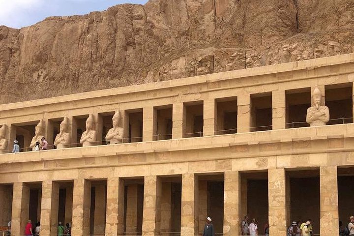 Private full-day tour of Luxor's East and West Banks, including Karnak, Luxor Temple, Valley of the Kings, and Hatshepsut's Temple, photo 6 | wizardtrip