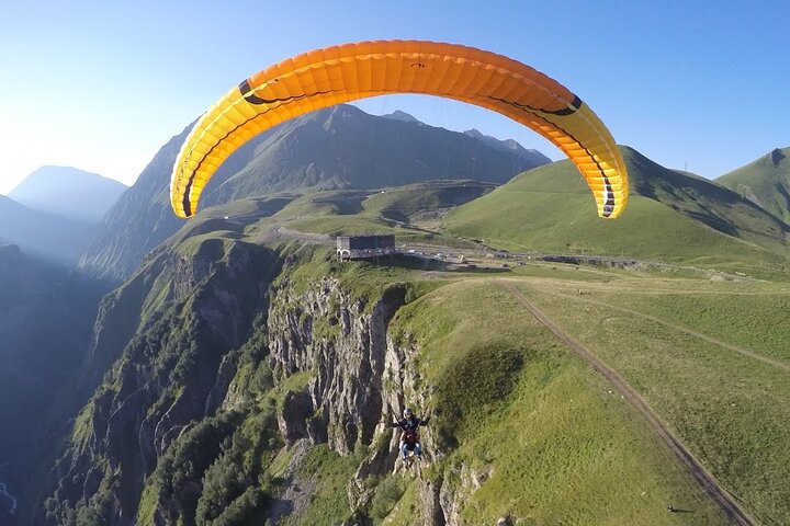 Scenic tour of Georgian mountains, historical sites, and cultural landmarks, photo 10 | wizardtrip