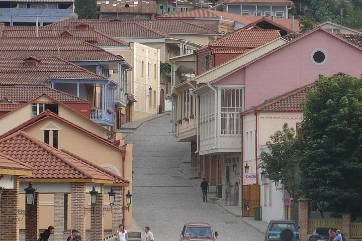 En naturskön vintur i Kakheti, Georgien, med vingårdar, traditionella vingårdar, Sighnaghi stad och Bodbe-klostret, foto 9 | wizardtrip