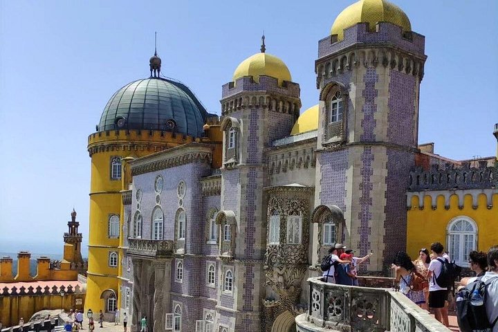 Tour en grupo reducido explorando el Palacio da Pena de Sintra, la costa de Cascais y Cabo da Roca desde Lisboa, foto 28 | wizardtrip