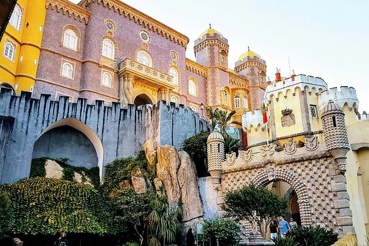 Tur i liten gruppe til Sintras Pena-palass og historiske sentrum fra Lisboa, foto 19 | wizardtrip
