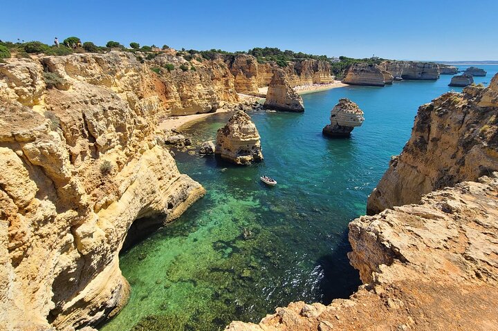 Tour guiado de dia inteiro a partir de Faro explorando a deslumbrante costa, grutas e vilas do Algarve, foto 16 | wizardtrip
