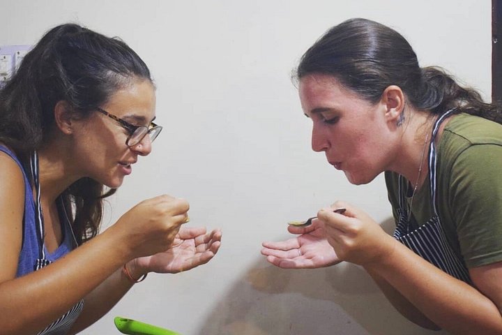Impara a cucinare piatti vegetariani indiani in una cucina casalinga di Jaipur con ingredienti freschi dalla fattoria, foto 8 | wizardtrip