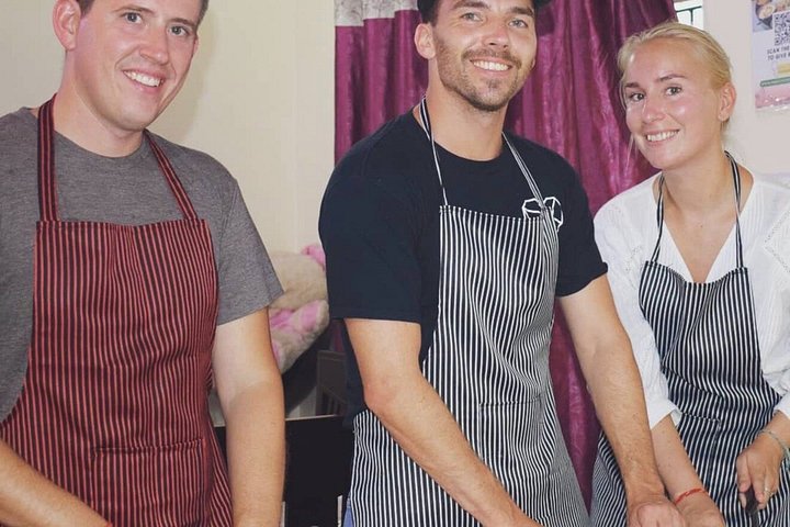 Impara a cucinare piatti vegetariani indiani in una cucina casalinga di Jaipur con ingredienti freschi dalla fattoria, foto 10 | wizardtrip