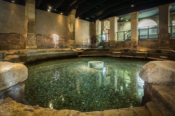 Byvandring som utforsker romerske bad, georgiansk arkitektur og byens landemerker i Bath, foto 19 | wizardtrip