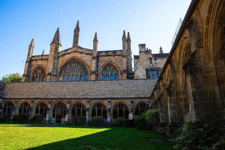 Explorez les collèges historiques et les monuments emblématiques de l'Université d'Oxford lors d'une visite guidée prolongée, photo 18 | wizardtrip