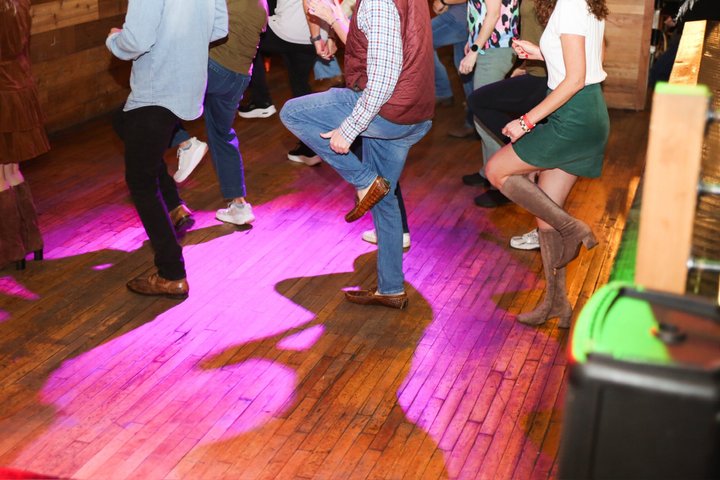 Lernen Sie Country Line Dance in einem Nashville Honky Tonk mit einem Erinnerungsvideo, Foto 7 | wizardtrip