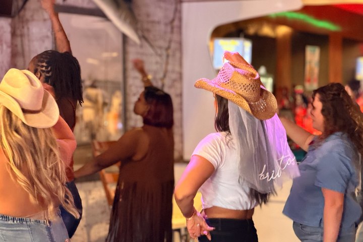 Lernen Sie Country Line Dance in einem Nashville Honky Tonk mit einem Erinnerungsvideo, Foto 11 | wizardtrip