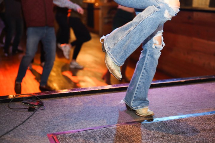Lernen Sie Country Line Dance in einem Nashville Honky Tonk mit einem Erinnerungsvideo, Foto 37 | wizardtrip