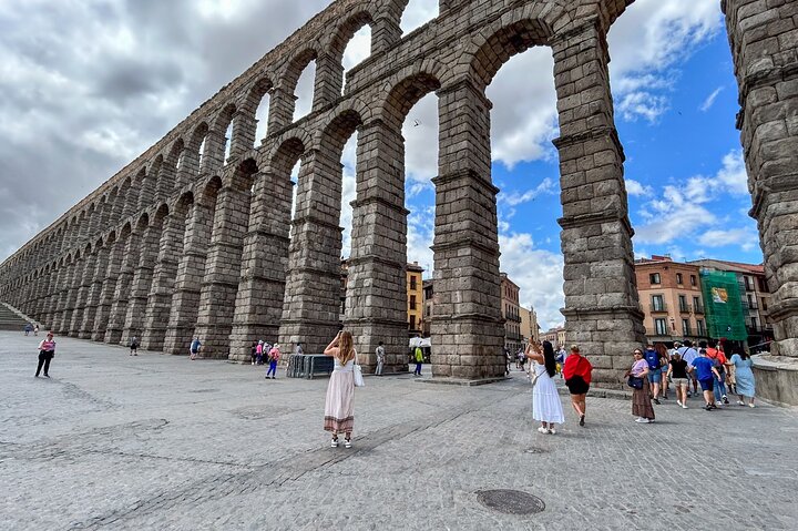 Esplora la storica Toledo, Segovia e Ávila in un tour guidato di un'intera giornata da Madrid, con monumenti iconici e pranzo opzionale, foto 6 | wizardtrip