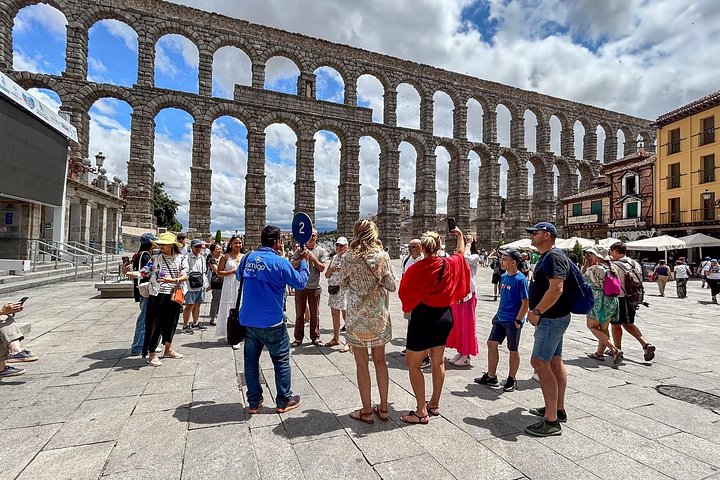 Esplora la storica Toledo, Segovia e Ávila in un tour guidato di un'intera giornata da Madrid, con monumenti iconici e pranzo opzionale, foto 12 | wizardtrip