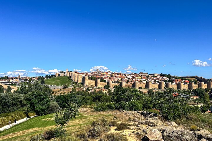 Esplora la storica Toledo, Segovia e Ávila in un tour guidato di un'intera giornata da Madrid, con monumenti iconici e pranzo opzionale, foto 21 | wizardtrip