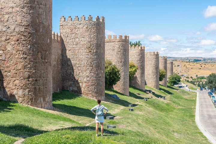Esplora la storica Toledo, Segovia e Ávila in un tour guidato di un'intera giornata da Madrid, con monumenti iconici e pranzo opzionale, foto 22 | wizardtrip