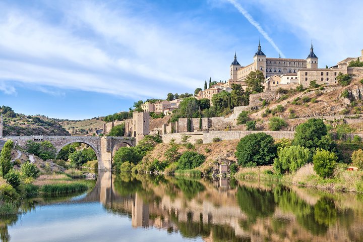 Esplora la storica Toledo, Segovia e Ávila in un tour guidato di un'intera giornata da Madrid, con monumenti iconici e pranzo opzionale, foto 27 | wizardtrip