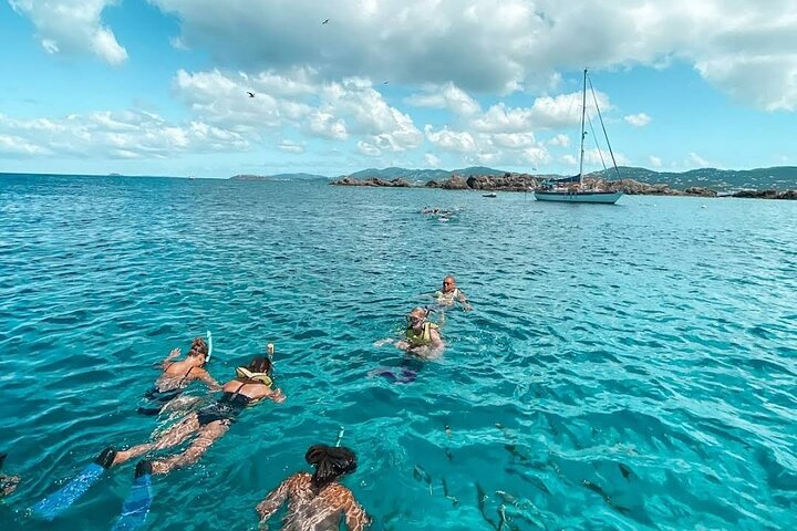 セントトーマス島のボートツアーで、シュノーケリング、ピザ、夕日をお楽しみください、写真19 | wizardtrip