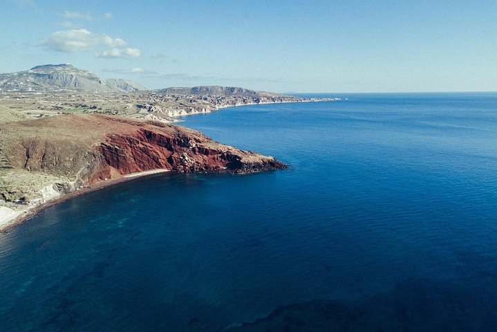 Cruzeiro de catamarã em Santorini ao pôr do sol com refeição de churrasco e bebidas, foto 7 | wizardtrip