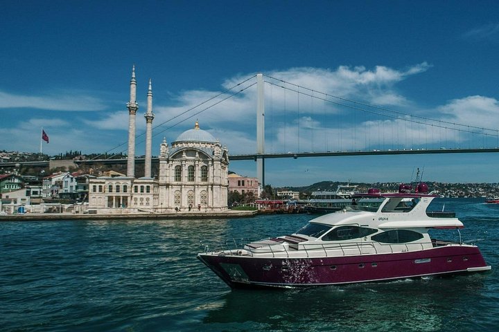 Luksusyachtcruise på Istanbuls Bosporos-stredet, med landemerker og den asiatiske siden, foto 20 | wizardtrip
