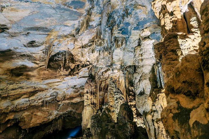 Verken de magnifieke Phong Nha en Paradise Caves in Vietnam, met adembenemende stalactieten en ondergrondse rivieren, foto 15 | wizardtrip
