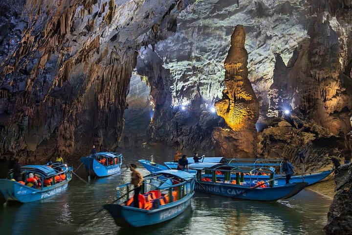 Verken de magnifieke Phong Nha en Paradise Caves in Vietnam, met adembenemende stalactieten en ondergrondse rivieren, foto 38 | wizardtrip