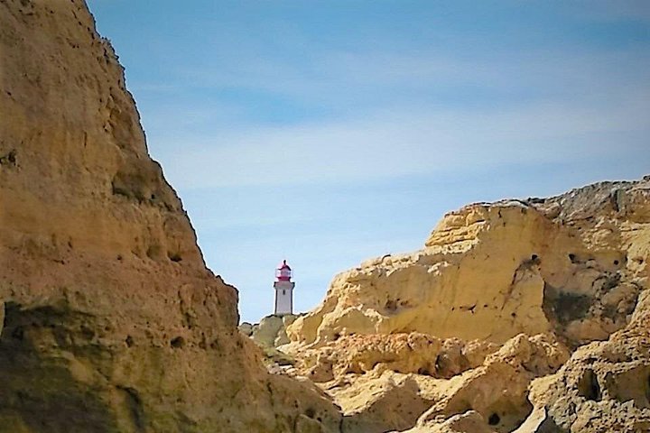Speedboottocht langs de Benagil-grotten en de kust van de Algarve in Portimão, foto 35 | wizardtrip