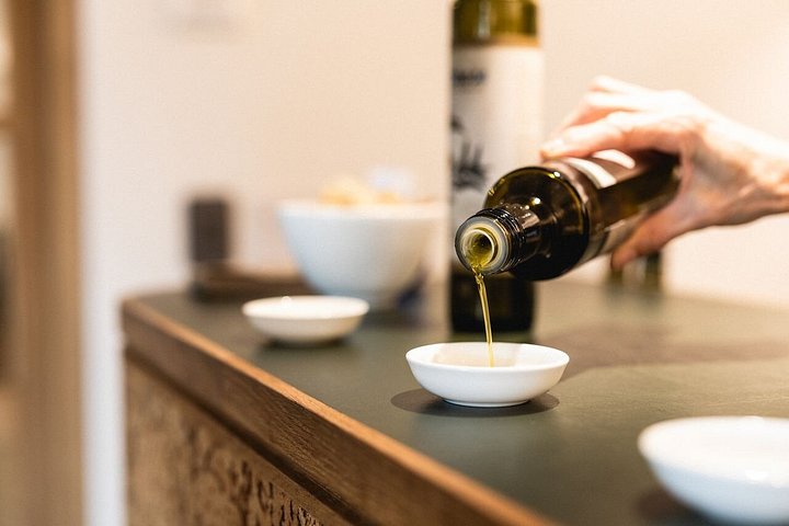 Waiheke Island Gourmet Food and Wine Tour mit Weingütern, Austern, Olivenöl und lokalen Produkten, Foto 12 | wizardtrip