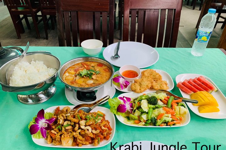 Krabi Dschungeltour mit heißen Quellen, Smaragdpool und Tigerhöhlentempel, Foto 8 | wizardtrip