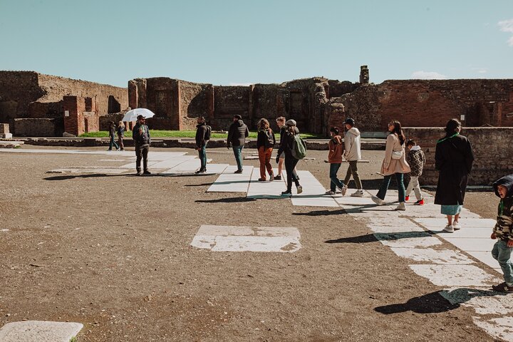 Utforsk de gamle ruinene av Pompeii med en arkeologguide på en liten gruppetur, foto 6 | wizardtrip