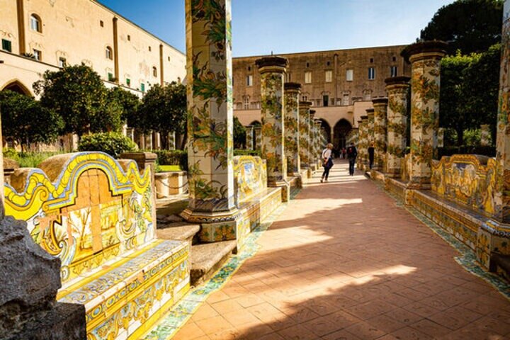 Explore Naples' historic center, including the Veiled Christ and Santa Chiara Cloister, photo 6 | wizardtrip