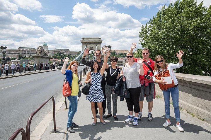 Visite guidée à pied en petit groupe des sites historiques et des vues de Budapest, photo 9 | wizardtrip