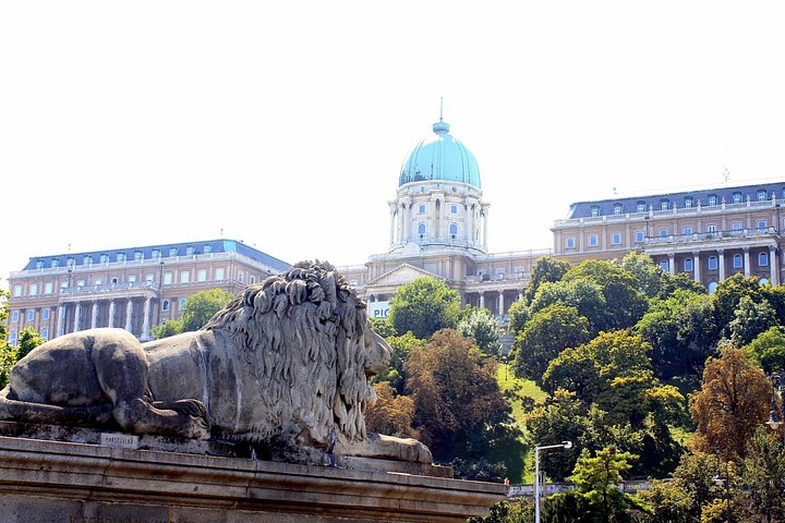 Visite guidée à pied en petit groupe des sites historiques et des vues de Budapest, photo 17 | wizardtrip