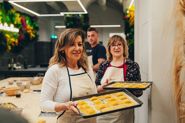 Hands-on pasta making class with a Michelin-trained chef in Florence, Italy, photo 13 | wizardtrip