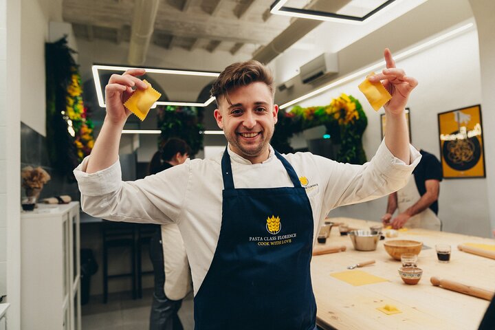 Hands-on pasta making class with a Michelin-trained chef in Florence, Italy, photo 14 | wizardtrip