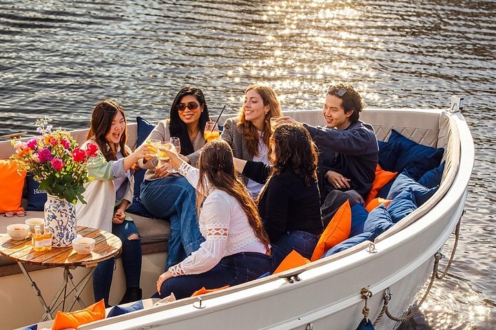 Lyxig kanalkryssning i Amsterdam med drinkar och snacks, förbi historiska landmärken, foto 7 | wizardtrip