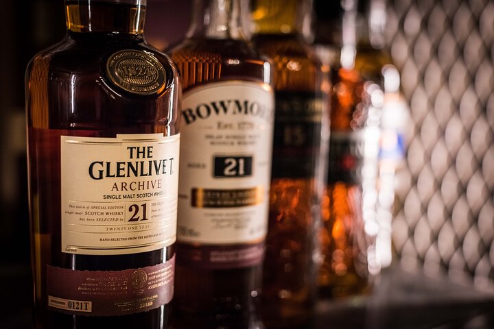 Whisky-smagningoplevelse i et underjordisk Edinburgh-lokale med historiske elementer og guidet smagning, foto 9 | wizardtrip